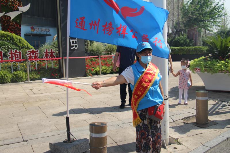 <strong>美女成人肏屄视频</strong>